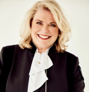 Ingrid Ebens, trouwambtenaar