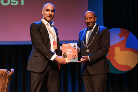 Marcouch kondigt Nationaal Programma Arnhem Oost aan